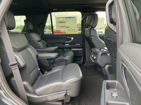 New 2026 Ford Expedition Platinum AWD/4WD image 14