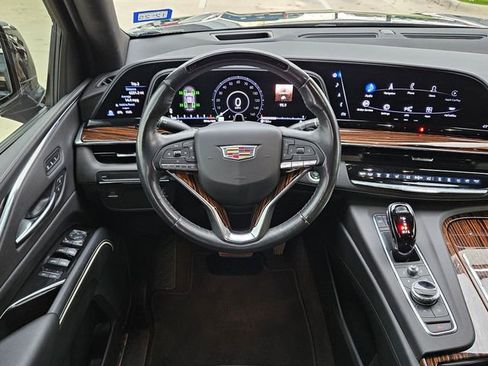 Certified 2023 Cadillac Escalade ESV Premium Luxury image 12
