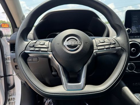 Used 2024 Nissan Sentra SV FWD image 3