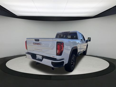 Used 2022 GMC Sierra 2500 AT4 image 5