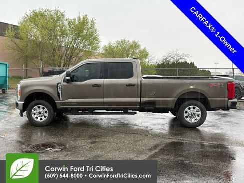 Used 2023 Ford F350 XLT image 4