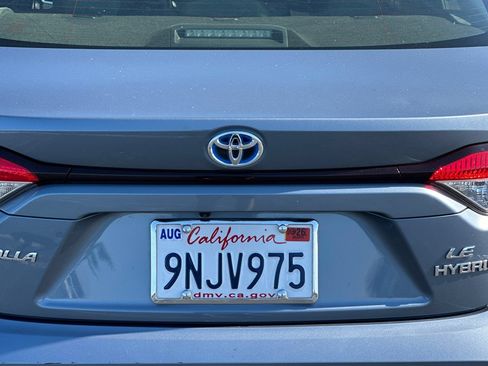 Used 2024 Toyota Corolla LE w/ LE Convenience Package FWD image 47