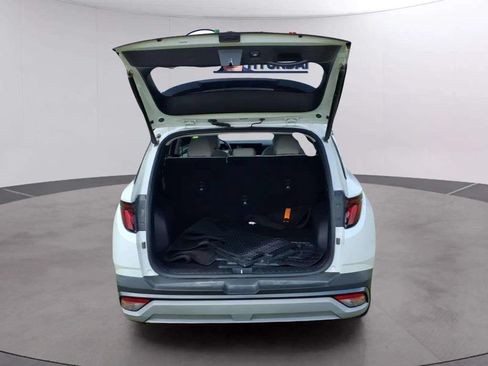 Used 2025 Hyundai Tucson SEL FWD image 19
