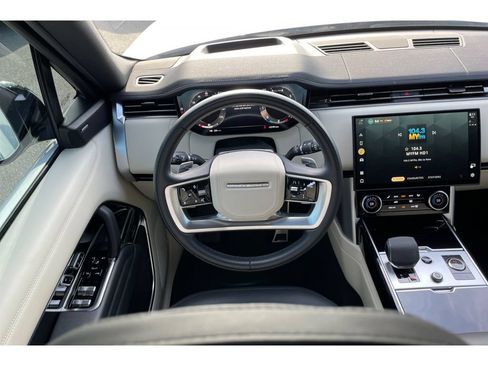 Used 2023 Land Rover Range Rover Long Wheelbase SE AWD/4WD image 15