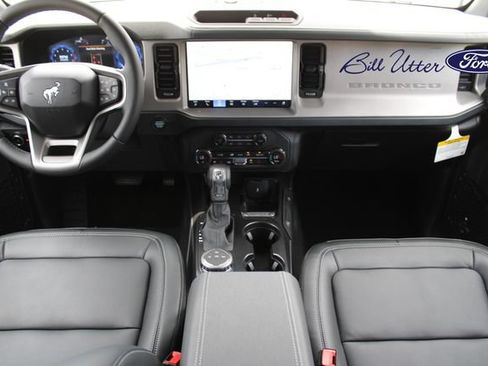 New 2026 Ford Bronco Outer Banks AWD/4WD image 12