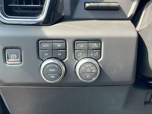 New 2026 GMC Sierra 3500 Denali Ultimate AWD/4WD image 26