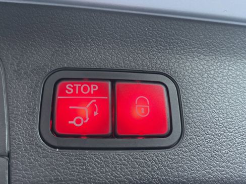 Certified 2024 Mercedes-Benz GLS 450 4MATIC image 13