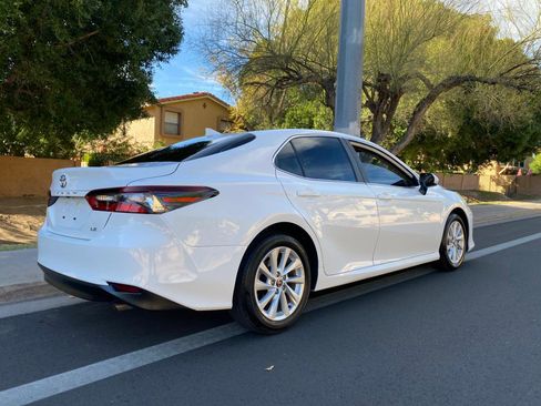 Used 2024 Toyota Camry LE image 9