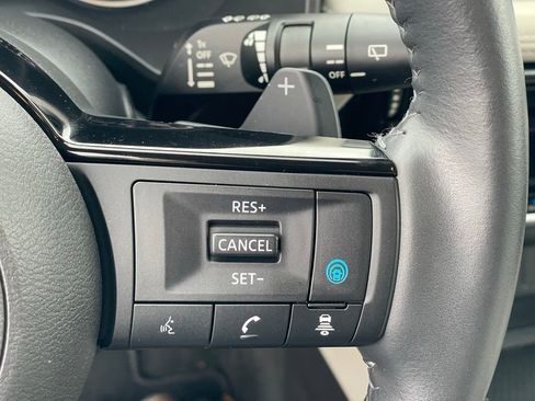 Used 2022 Nissan Rogue SL w/ SL Premium Package image 19