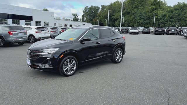 Used 2023 Buick Encore GX Select w/ Sport Touring Package FWD image 4