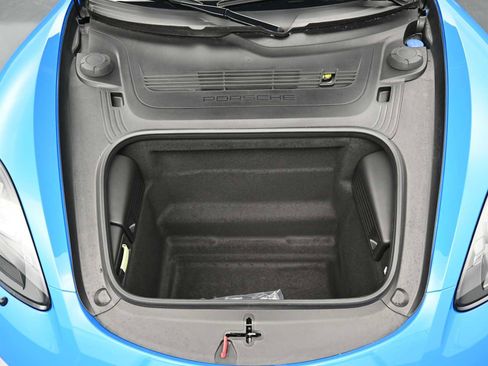 Certified 2022 Porsche 718 Cayman image 29