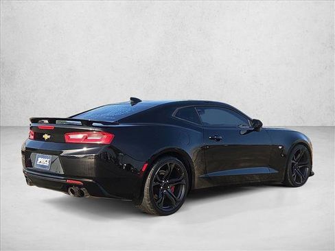 Certified 2018 Chevrolet Camaro SS RWD image 5