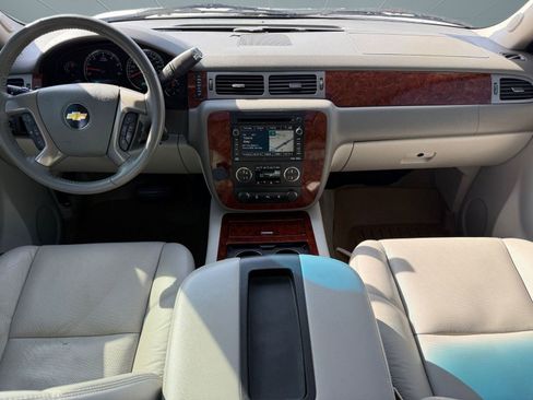 Used 2011 Chevrolet Tahoe LTZ image 15