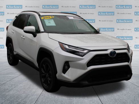 Used 2023 Toyota RAV4 XLE Premium image 3