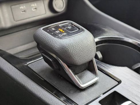 Used 2025 Nissan Rogue SV FWD image 9