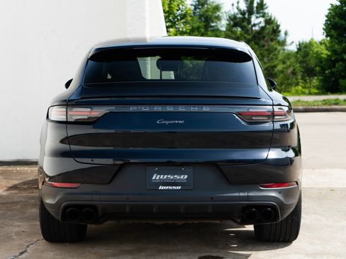 Used 2023 Porsche Cayenne Platinum Edition AWD/4WD image 14
