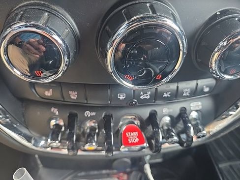 Used 2019 MINI Cooper Clubman S w/ Storage Package AWD/4WD image 11
