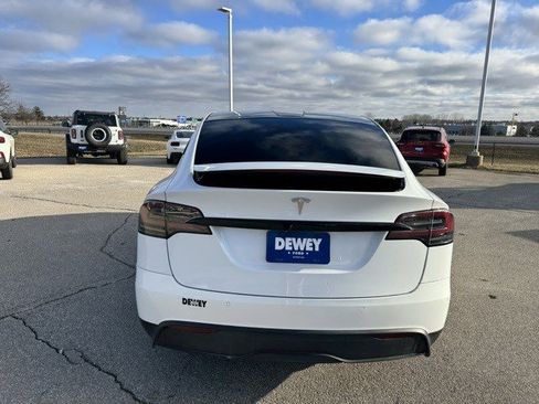 Used 2022 Tesla Model X image 7