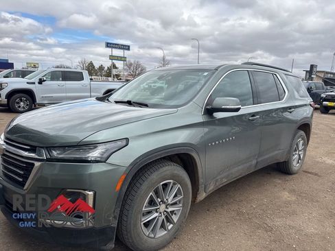 Used 2023 Chevrolet Traverse LT FWD image 12