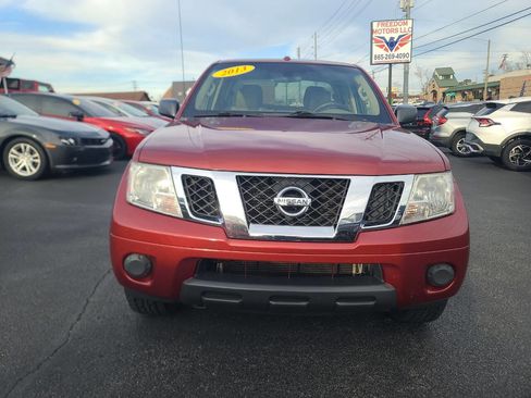 Used 2013 Nissan Frontier SV image 3
