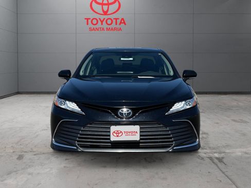 Used 2022 Toyota Camry XLE w/ Navigation Package image 3