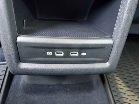 Certified 2025 Volkswagen ID.4 Pro S RWD image 12