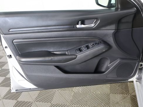 Used 2019 Nissan Altima 2.5 S image 18