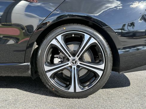 Used 2022 Mercedes-Benz C 300 Sedan image 11