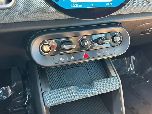 Used 2025 MINI Cooper Countryman SE w/ Comfort Package Max image 27