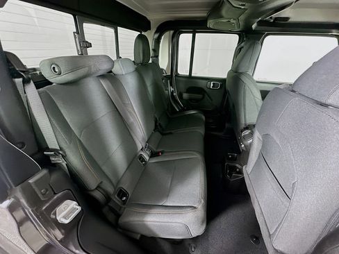 New 2026 Jeep Gladiator Sport image 31