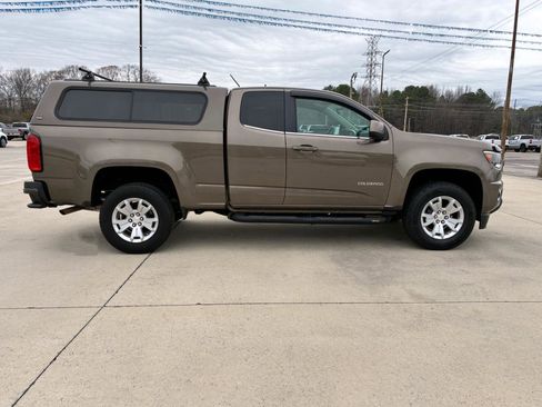 Used 2016 Chevrolet Colorado LT w/ LT Convenience Package image 5