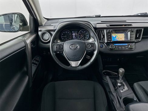 Used 2018 Toyota RAV4 XLE image 28