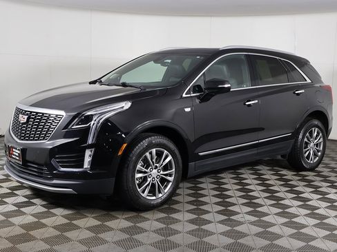 Used 2022 Cadillac XT5 Premium Luxury w/ LPO, Floor Liner Package image 11