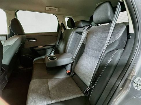 Used 2023 Nissan Rogue SV FWD image 20