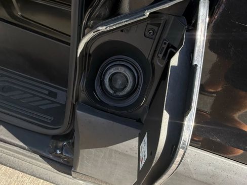 Used 2019 Ford Transit 350 XLT image 14