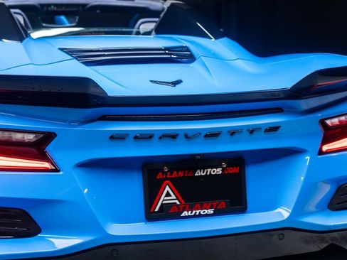 Used 2025 Chevrolet Corvette Z06 RWD image 18