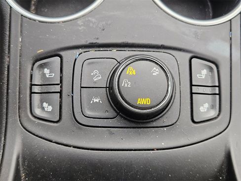 Used 2021 GMC Terrain SLT image 28