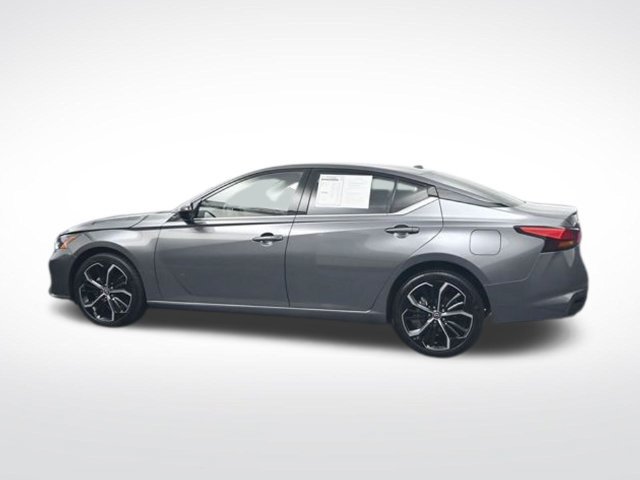 Used 2024 Nissan Altima 2.5 SR FWD image 3