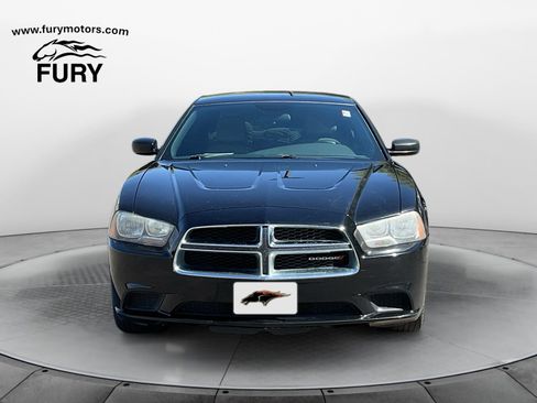 Used 2014 Dodge Charger SE RWD image 8