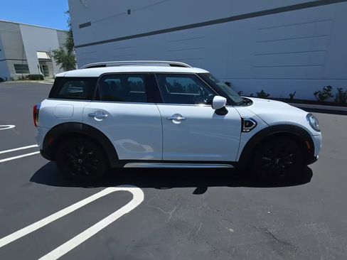 Used 2020 MINI Cooper Countryman S FWD image 2