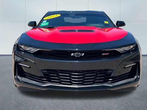 Used 2021 Chevrolet Camaro SS RWD image 3