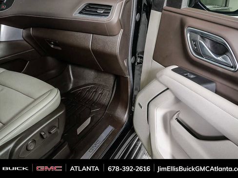 Used 2021 GMC Yukon SLT w/ SLT Premium Package image 27