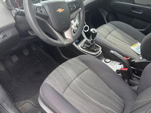 Used 2014 Chevrolet Sonic LT w/ Wheels and Fog Lamp Package FWD image 3