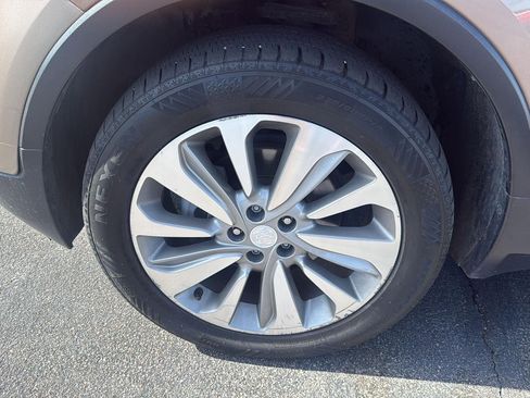 Used 2019 Buick Encore Preferred AWD/4WD image 11