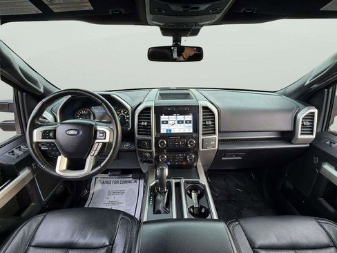 Used 2019 Ford F150 Lariat image 18