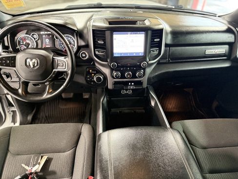 Used 2024 RAM 1500 Lone Star image 2