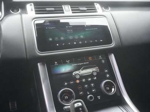 Used 2021 Land Rover Range Rover Sport HST image 15