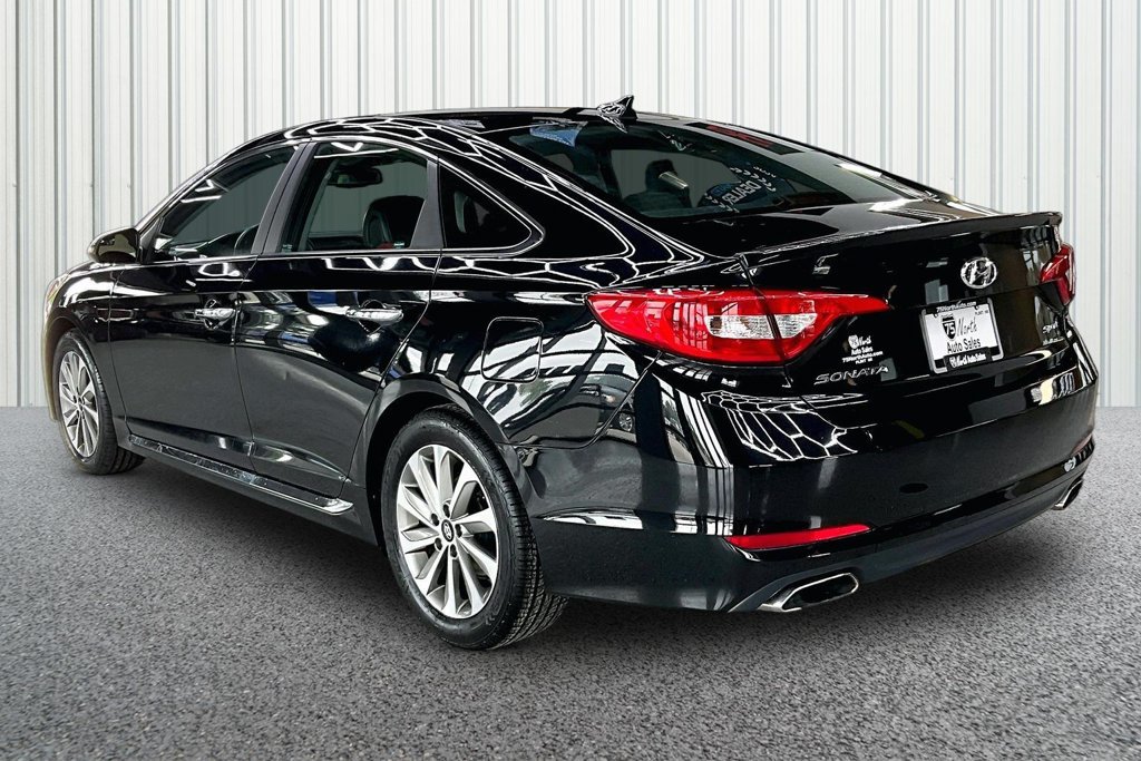 Used 2017 Hyundai Sonata Sport w/ Value Edition Package 02 FWD image 4