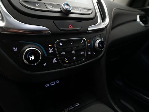 Used 2020 Chevrolet Equinox Premier image 21