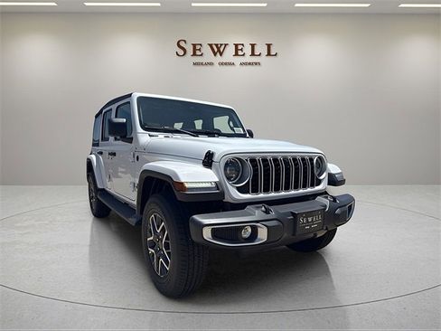 New 2025 Jeep Wrangler Sahara image 7